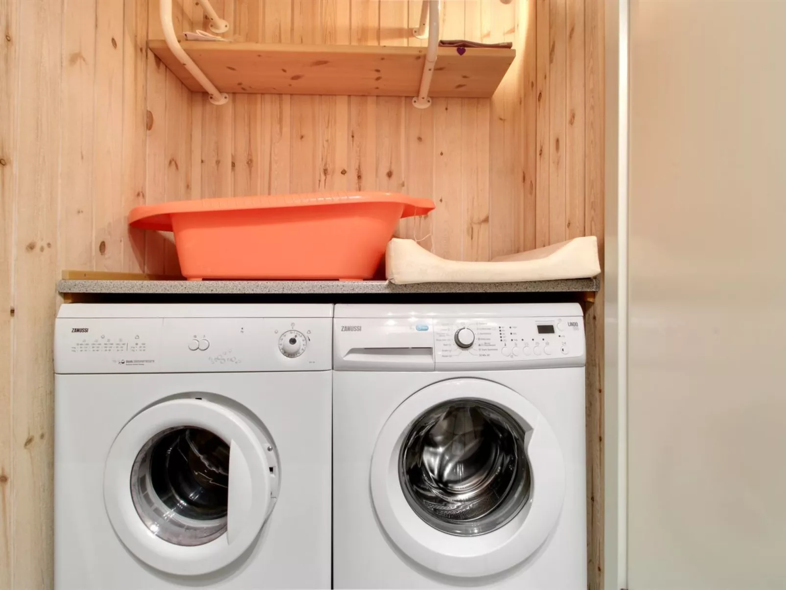 "Simjanka" - 600m from the sea-Drinnen