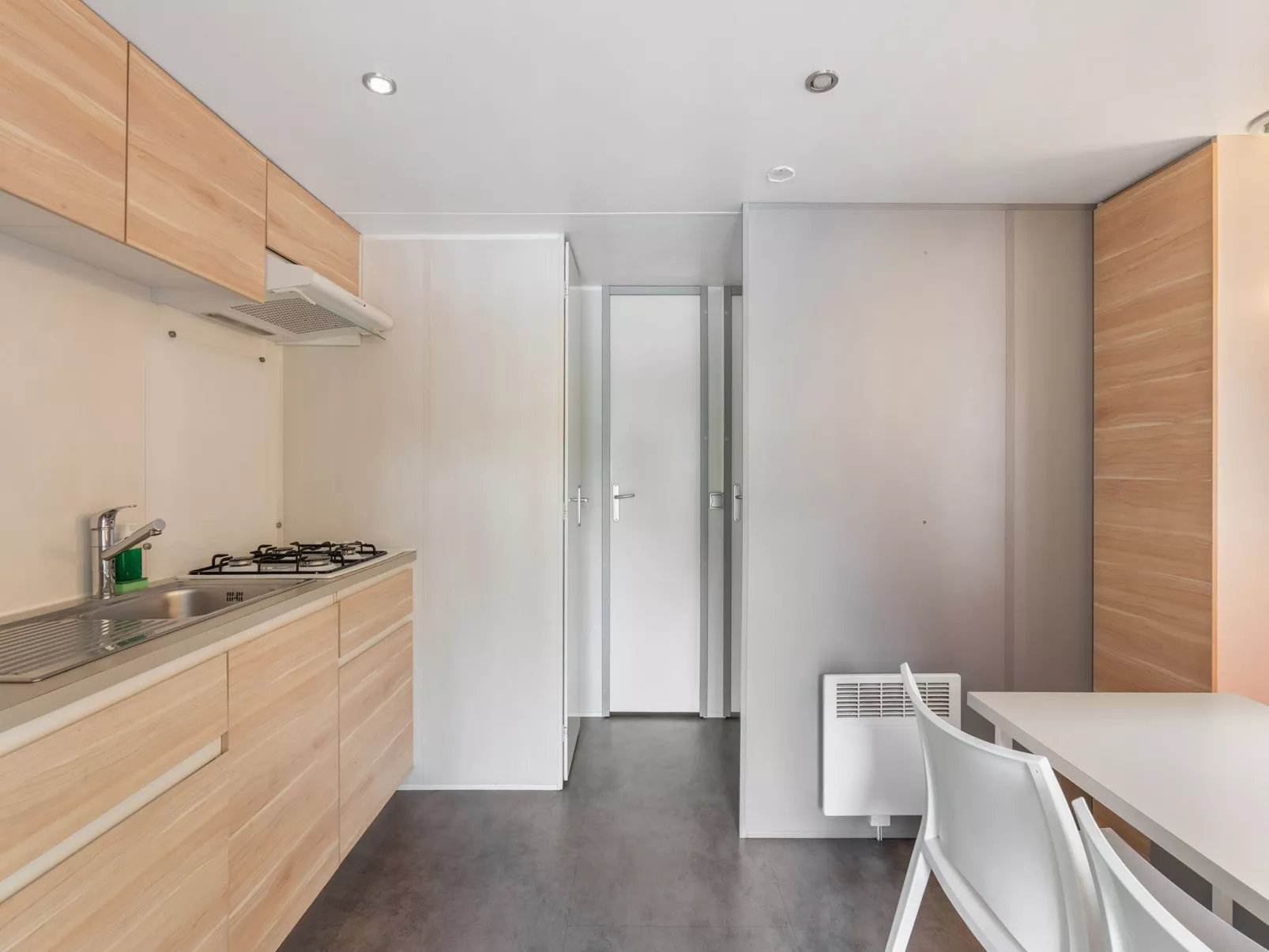 Sunset Terrace-Inside