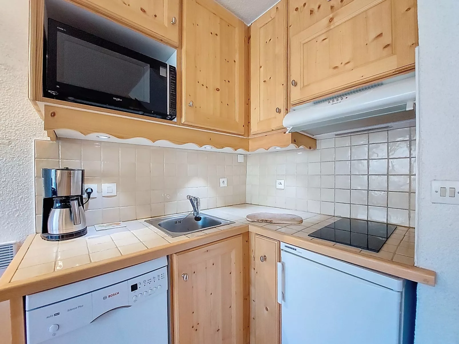 Brelin Evons 401-Drinnen