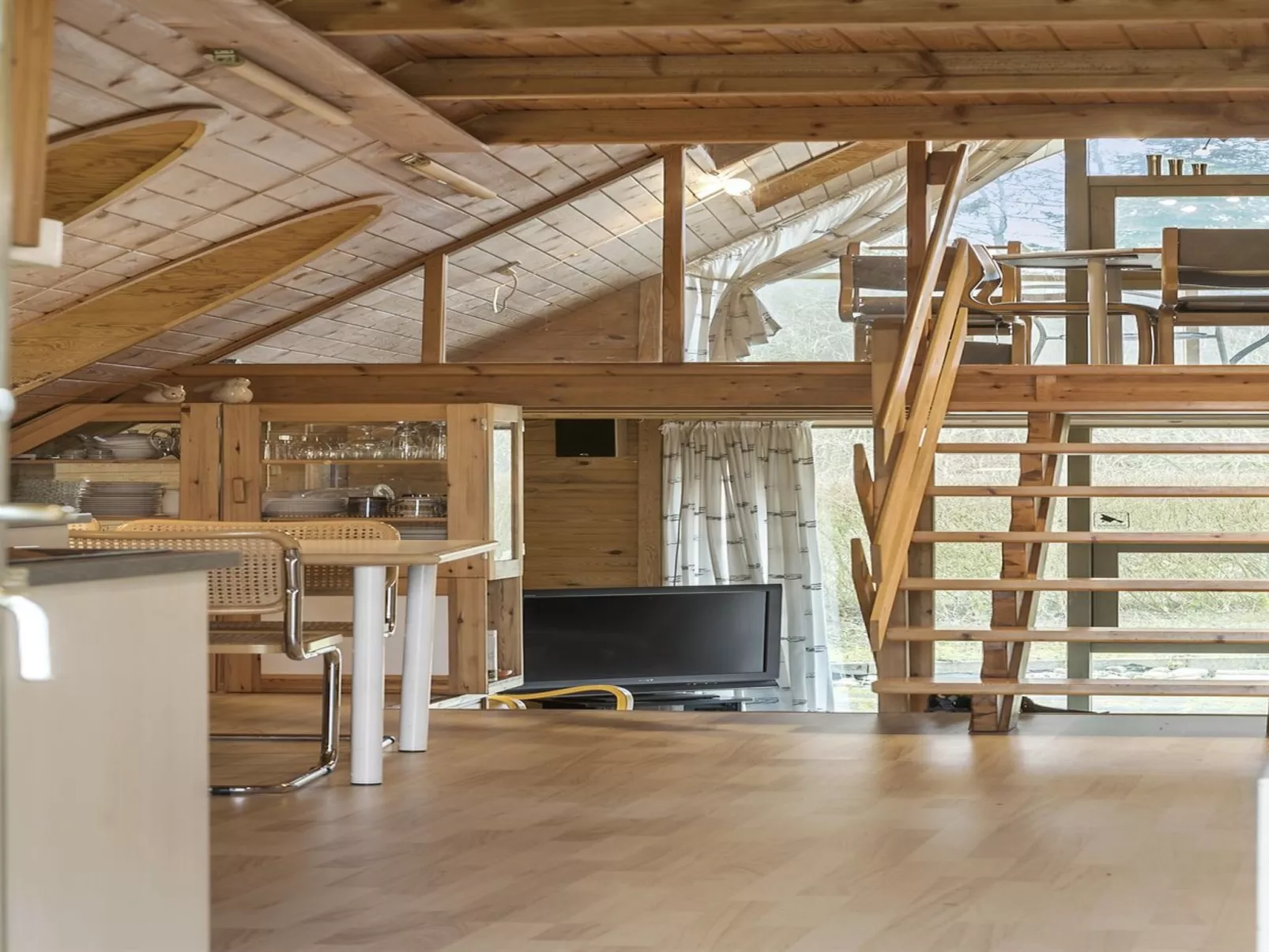 "Tally" - 800m to the fjord-Inside