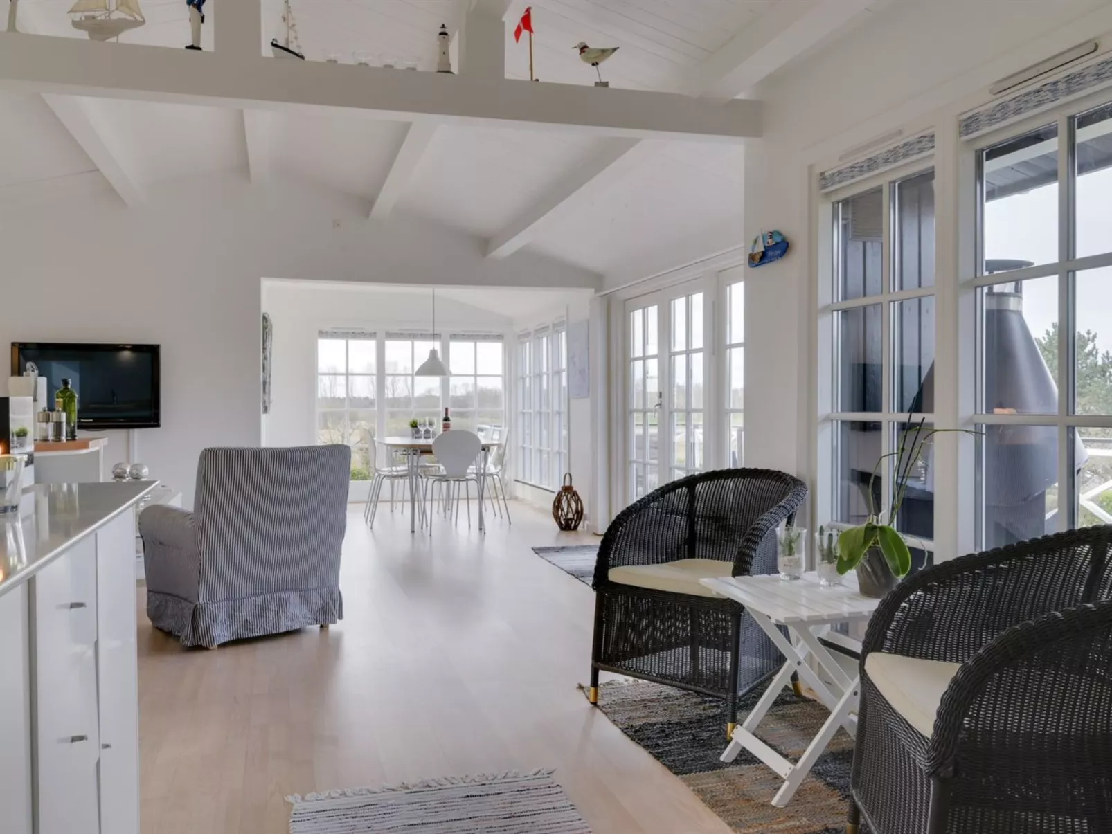 "Ylermi" - 1.5km from the sea-Inside