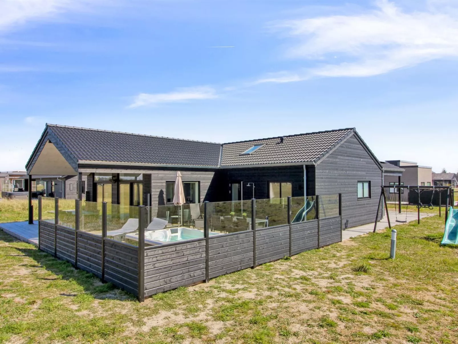 "Ambra" - 950m from the sea-Draußen