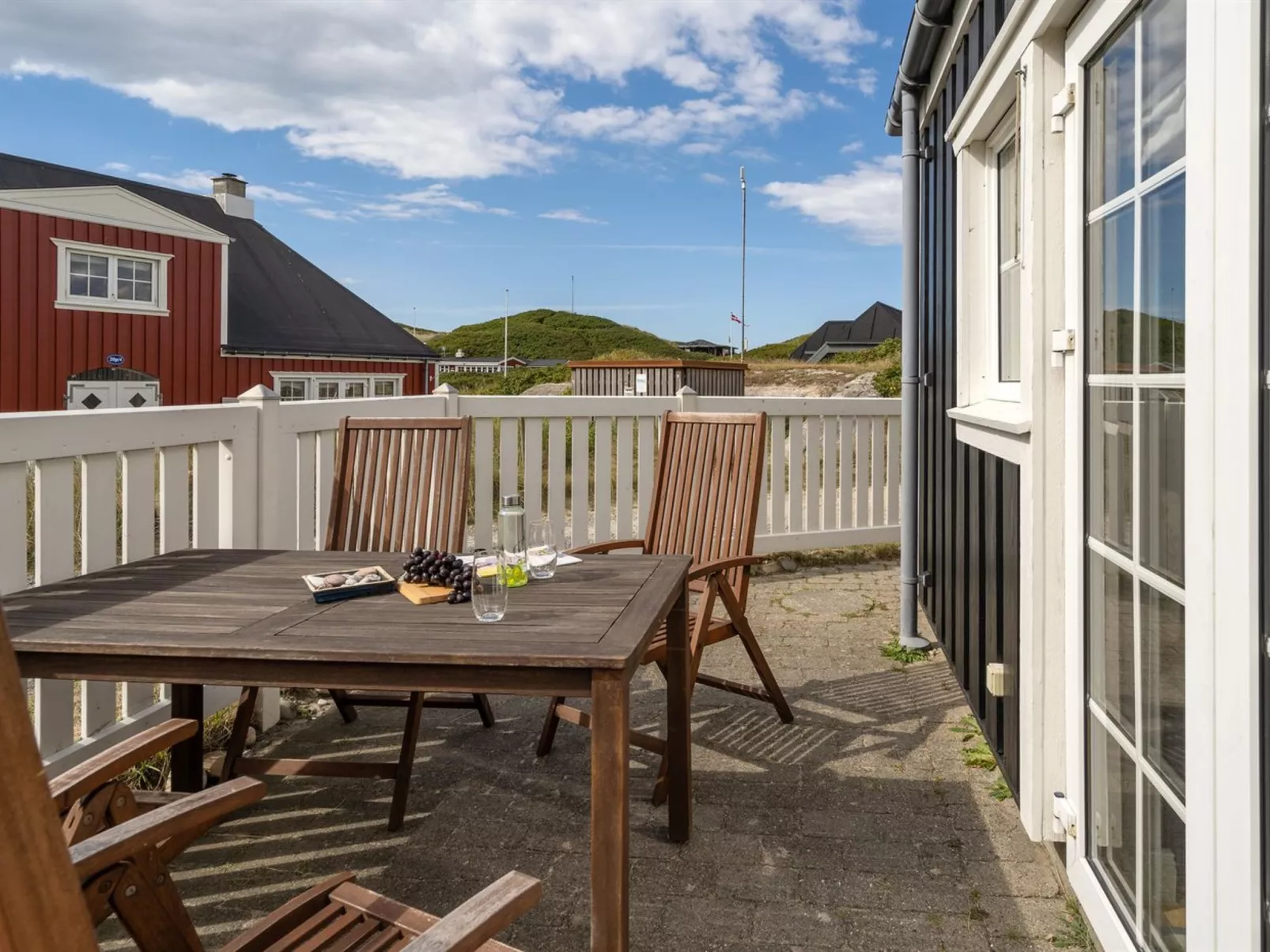 "Jannike" - 100m from the sea-Outside