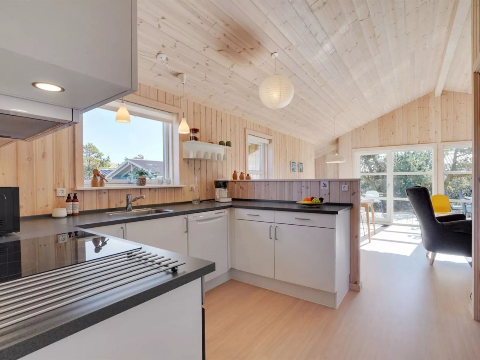 "Gyrial" - 950m from the sea-Inside