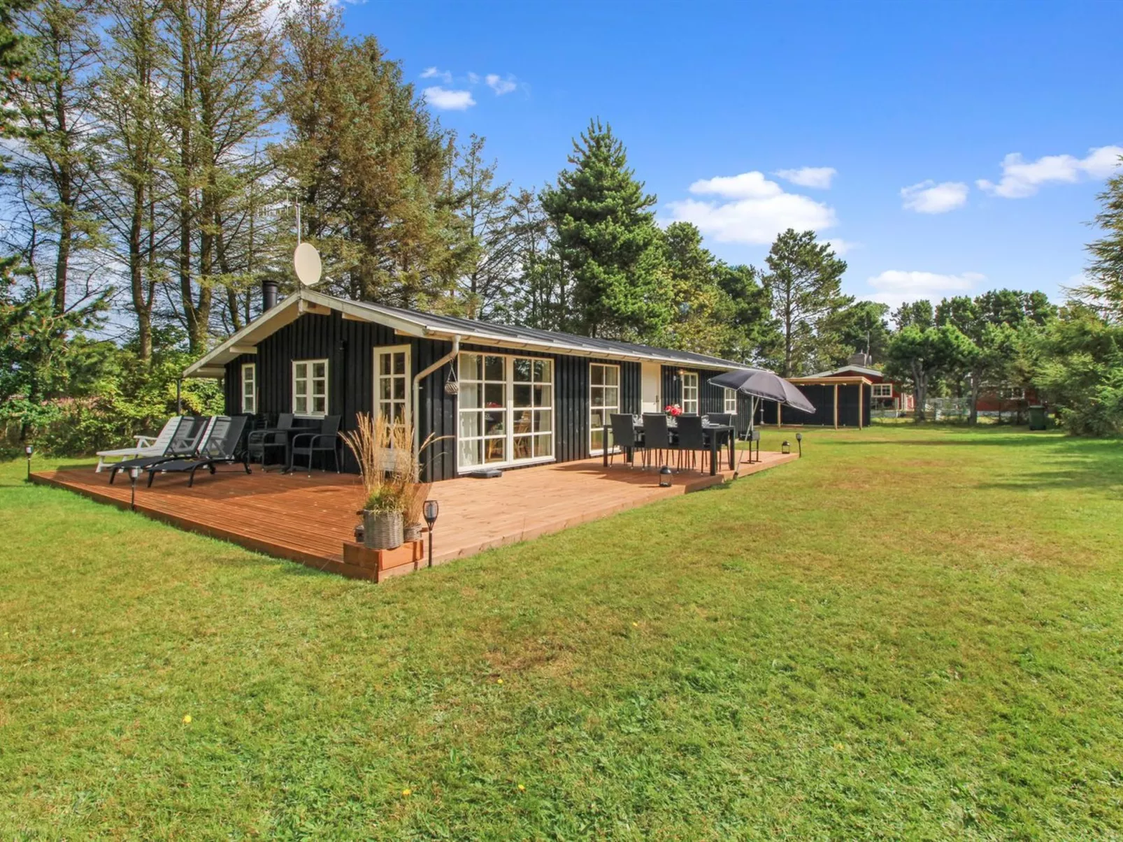 "Salgarth" - 450m from the sea-Outside