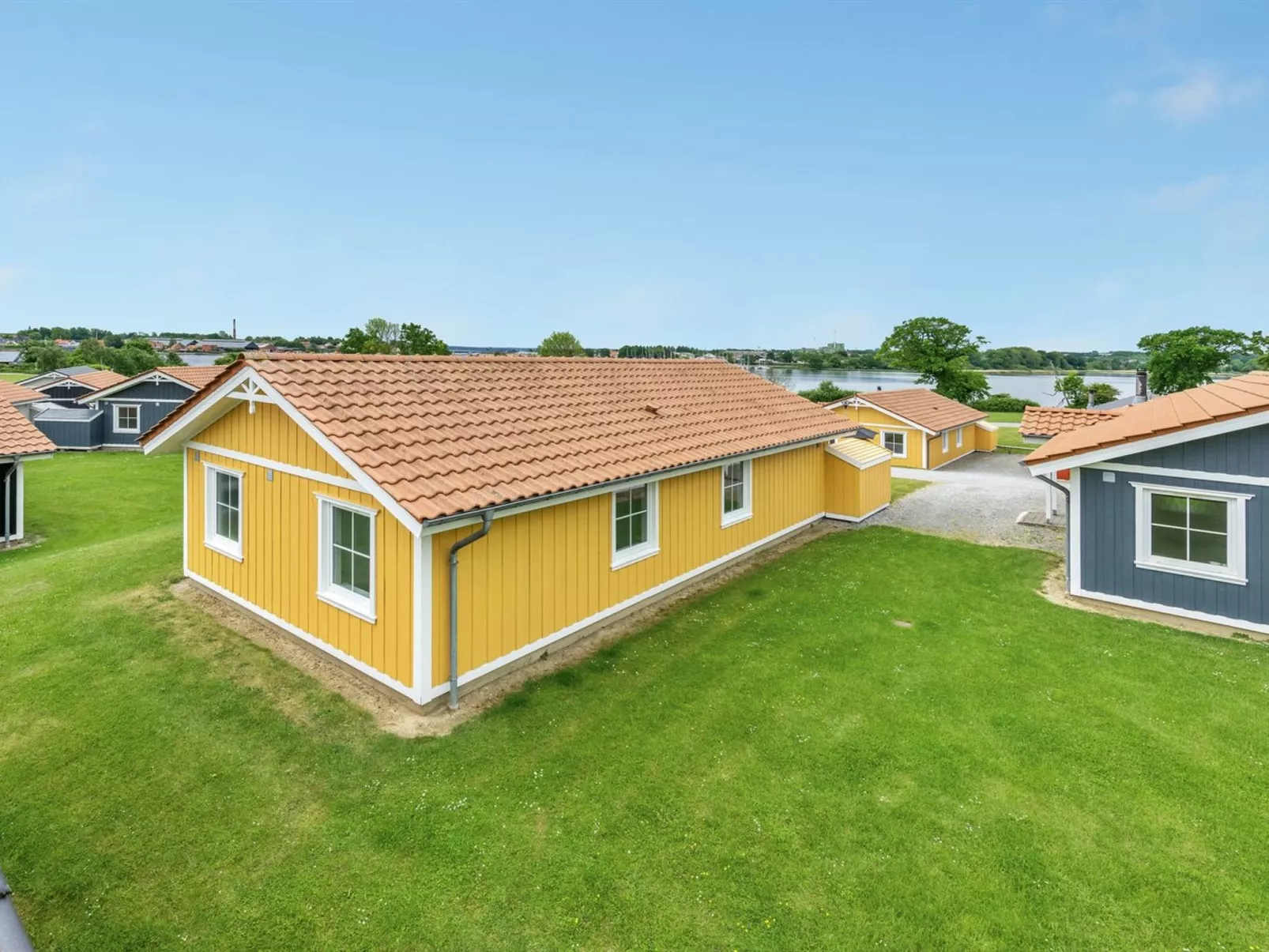 "Karina" - 150m to the fjord-Draußen