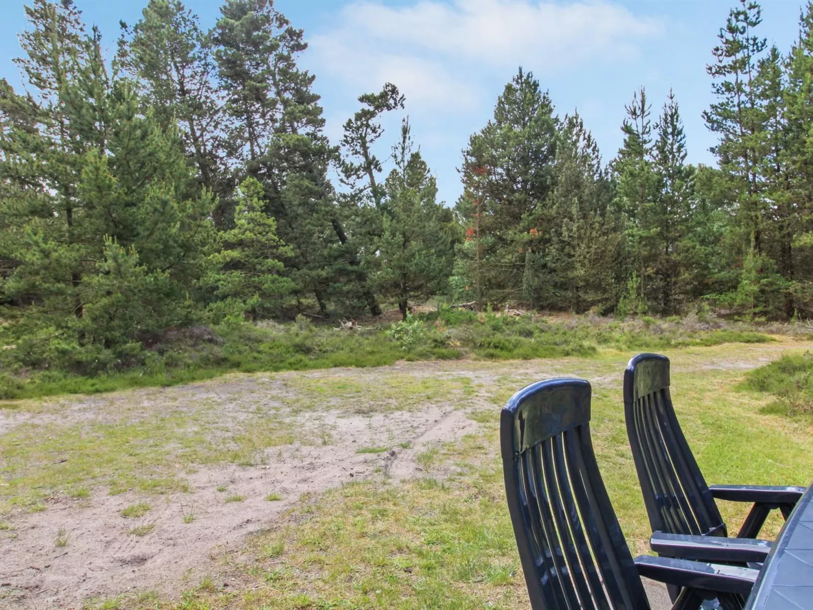 "Tirsa" - 3.9km from the sea-Outside