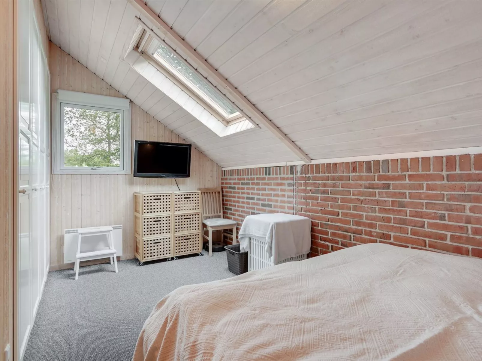 "Yonna" - 400m from the sea-Drinnen