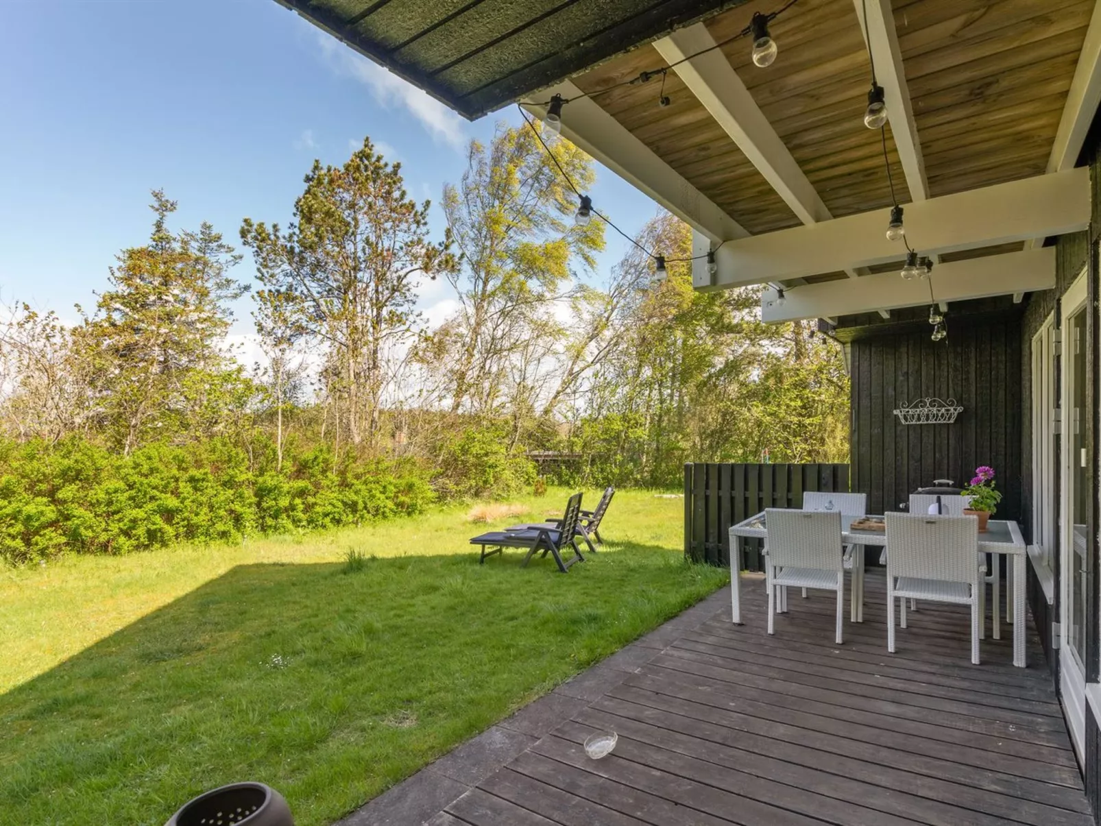 "Thina" - 750m to the fjord-Outside