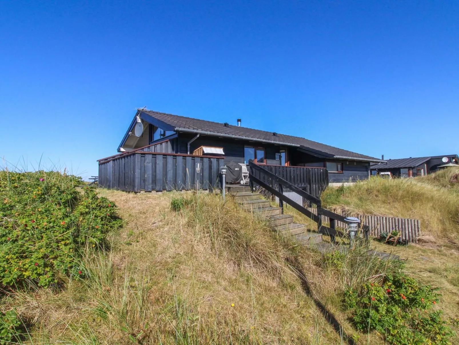 "Alim" - 300m from the sea-Draußen