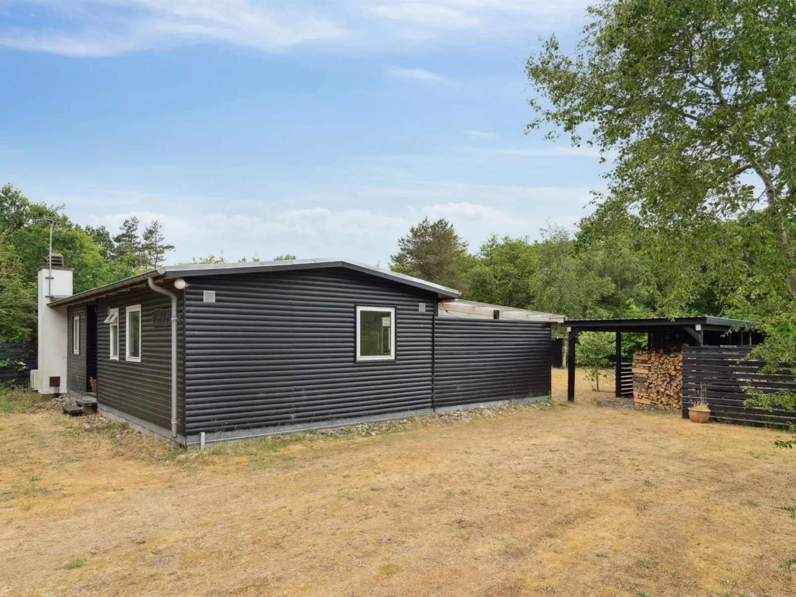 "Akke" - 150m to the fjord-Outside