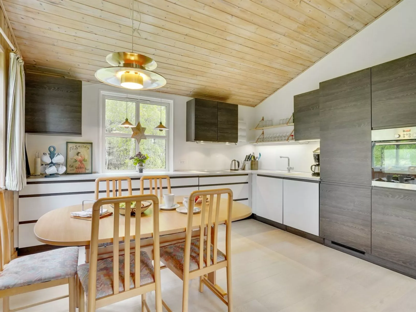 "Blome" - 150m to the fjord-Inside