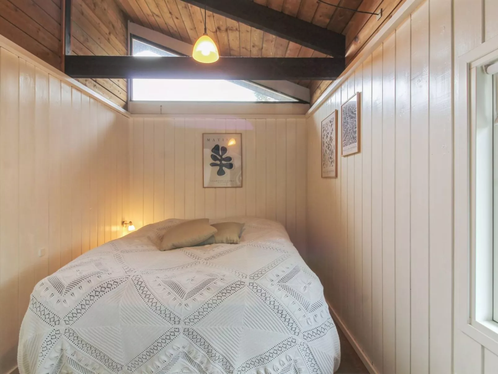 "Eyer" - 800m from the sea-Inside