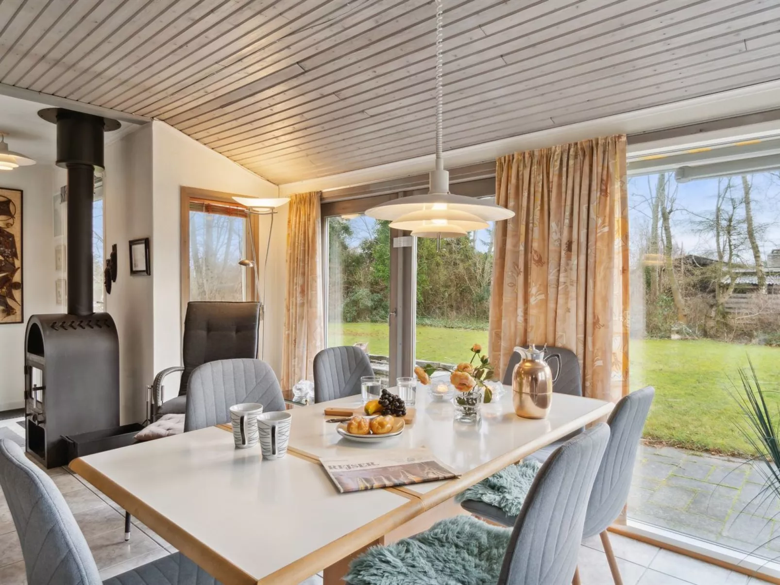 "Guthbrand" - 900m from the sea-Inside