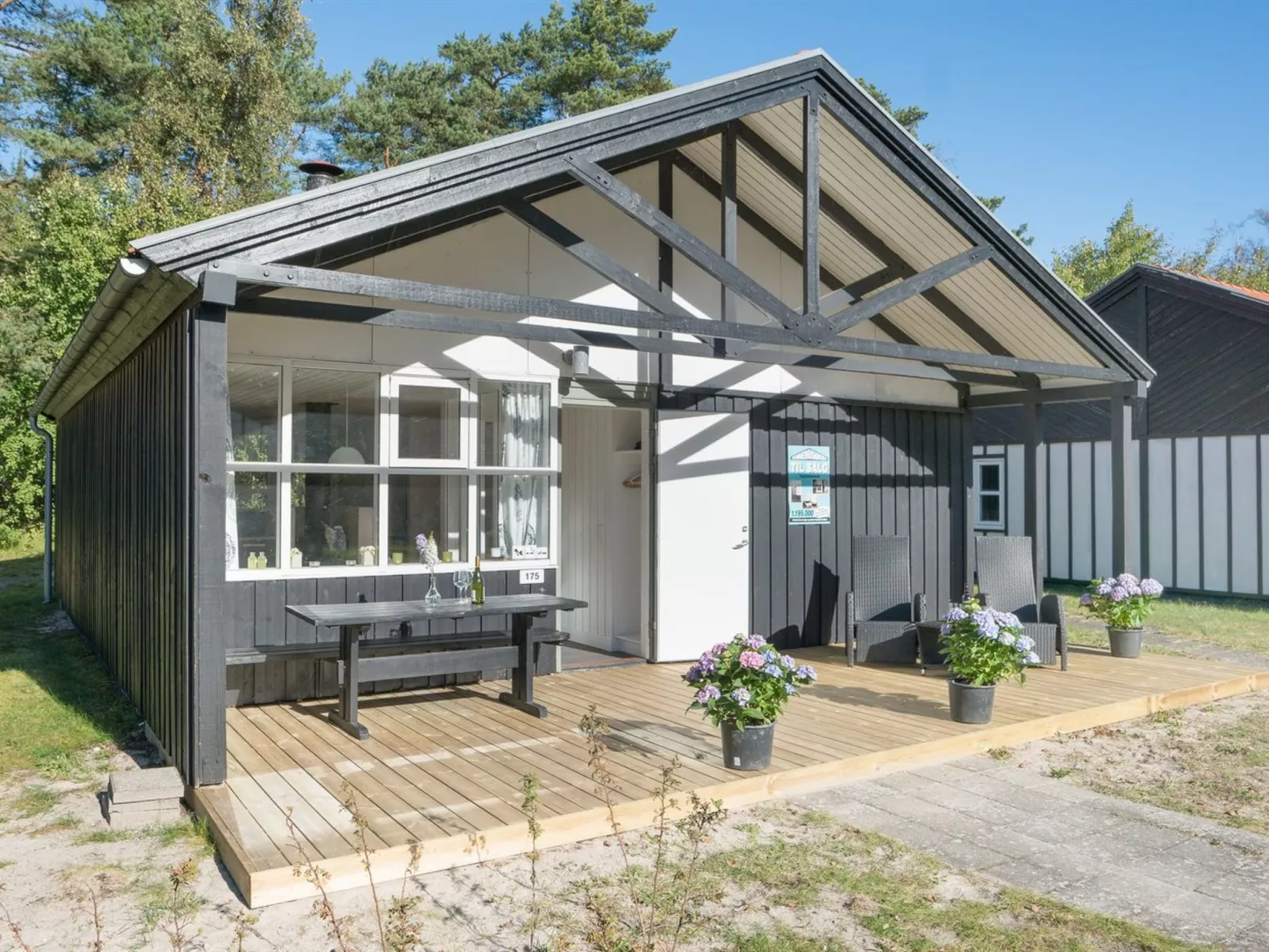 "Bergit" - 55m from the sea-Draußen