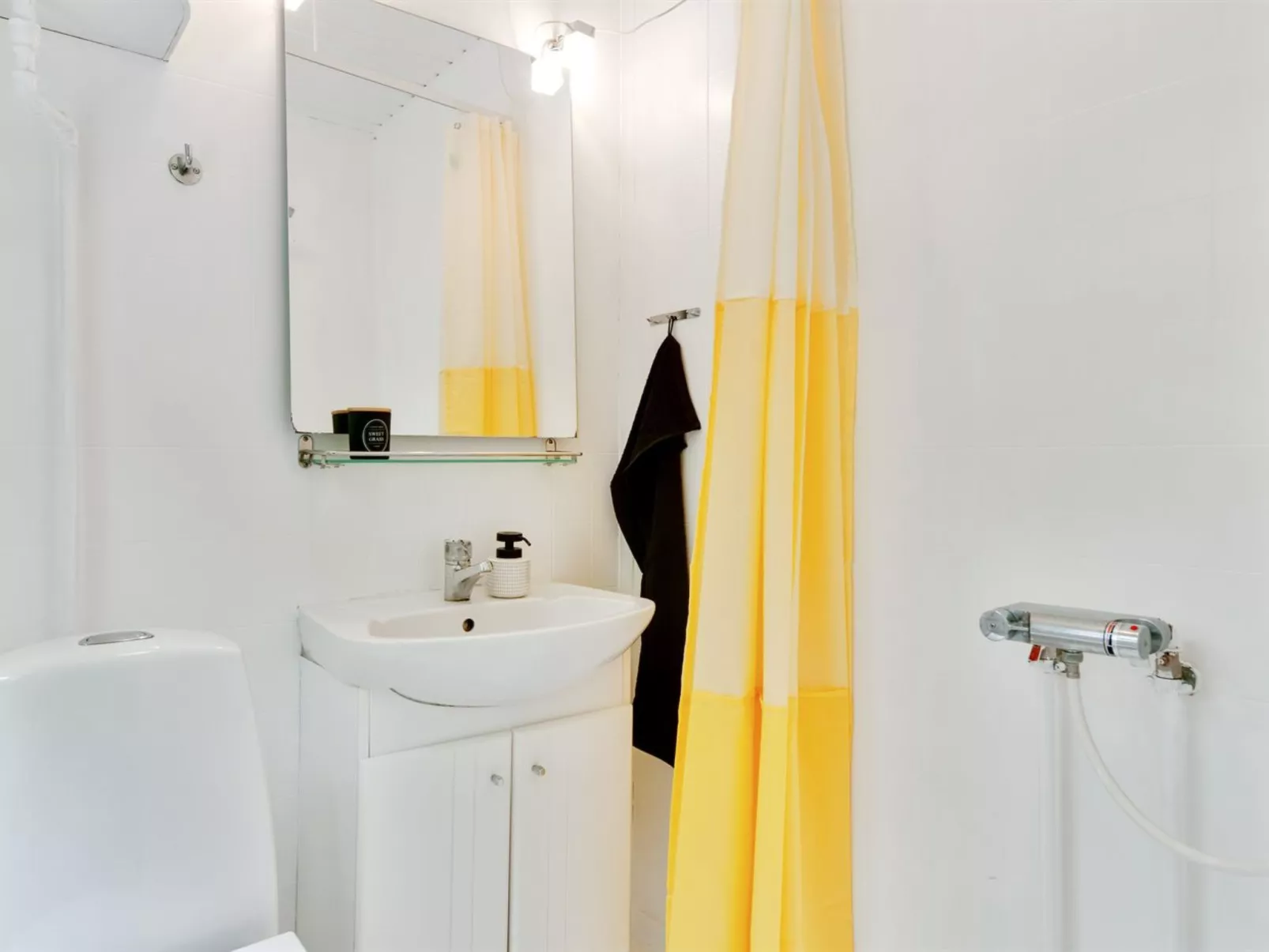 "Hilde" - 1.7km from the sea-Dedans