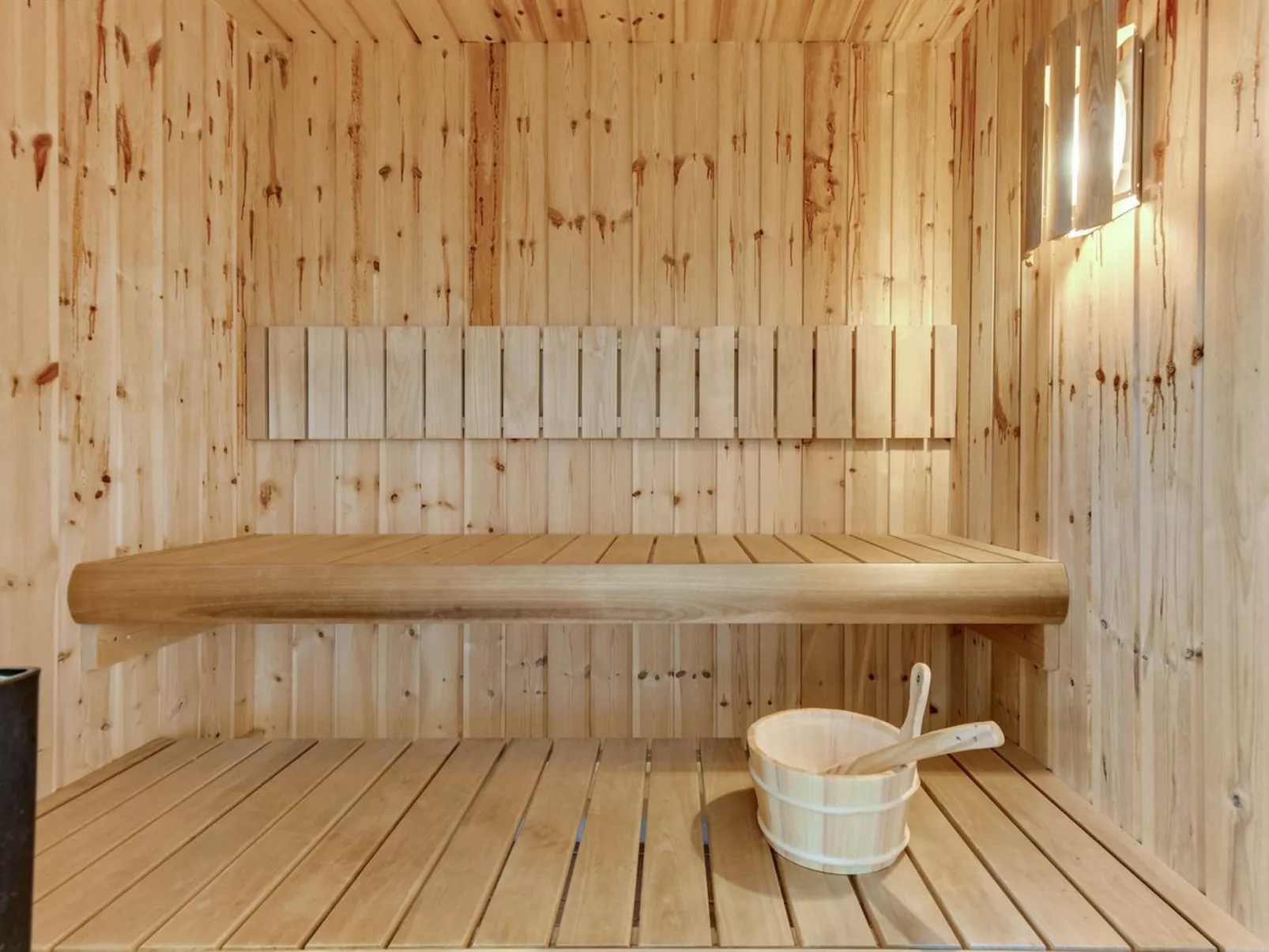 "Ruusu" - 300m from the sea-Inside