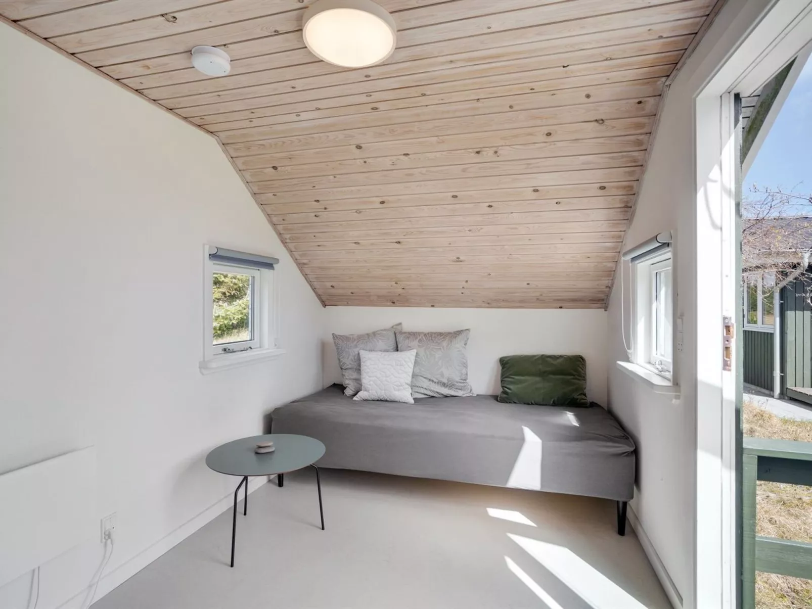 "Absolon" - 1.5km from the sea-Inside