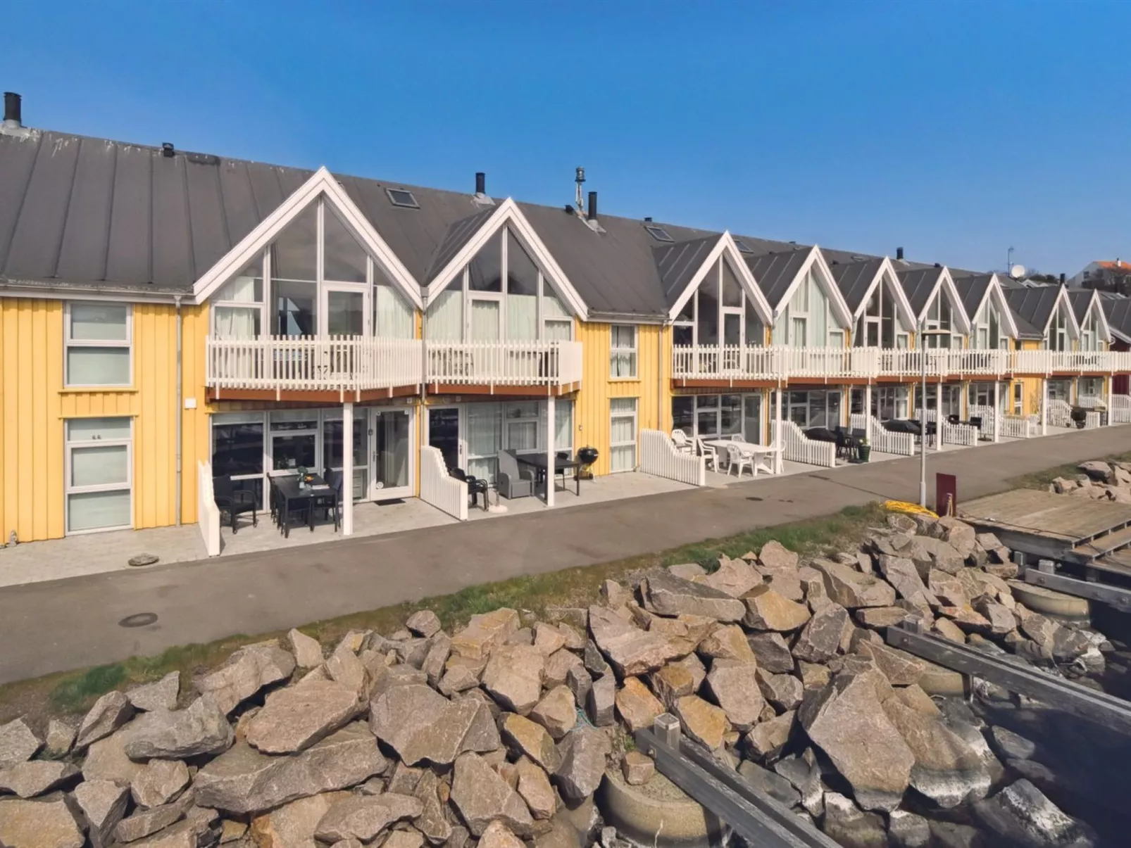 "Fridhild" - 10m from the sea-Outside