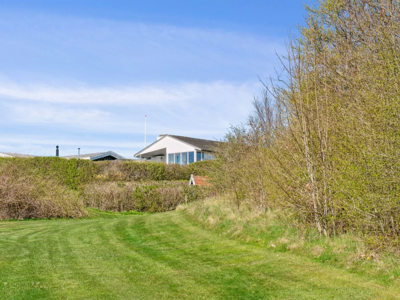 "Peetu" - 200m to the fjord-Outside