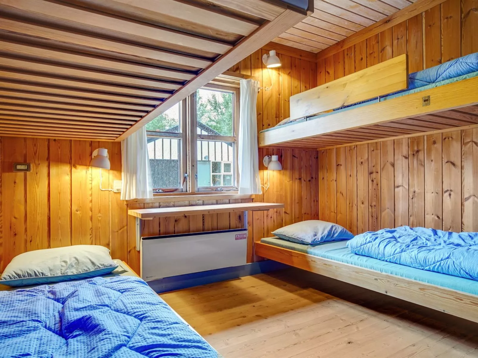 "Bennek" - 200m from the sea-Drinnen