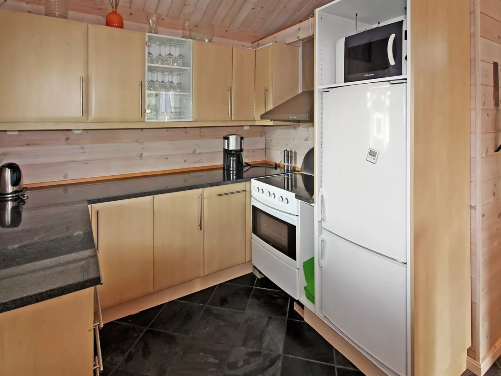 "Lewe" - 150m from the sea-Drinnen