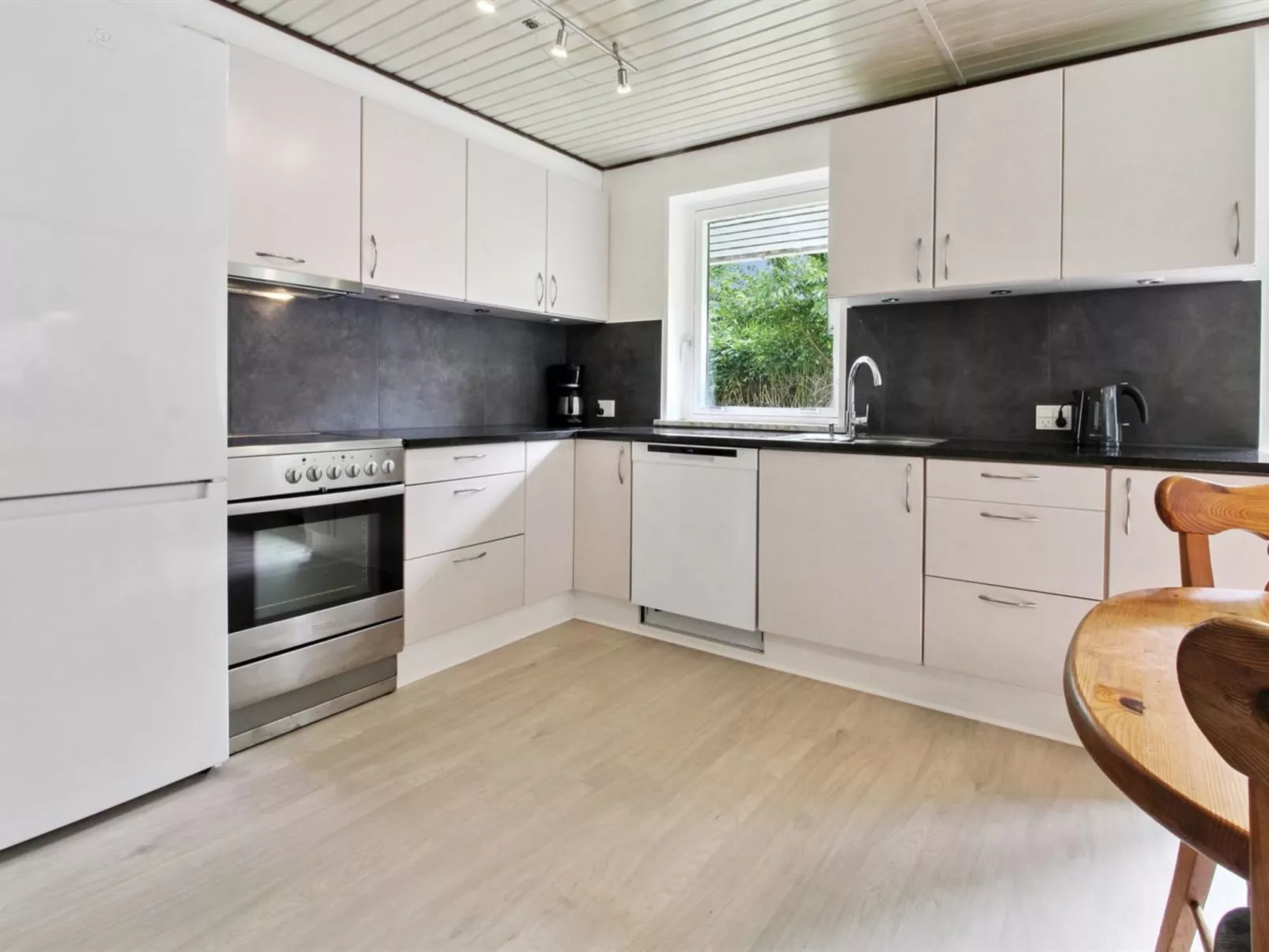 "Florinka" - 31km from the sea-Drinnen