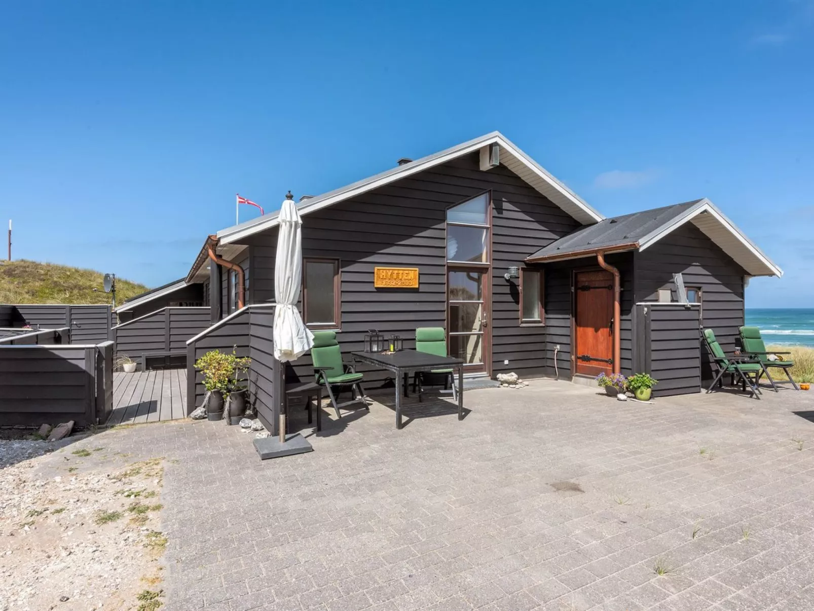 "Arngrim" - 100m from the sea-Outside