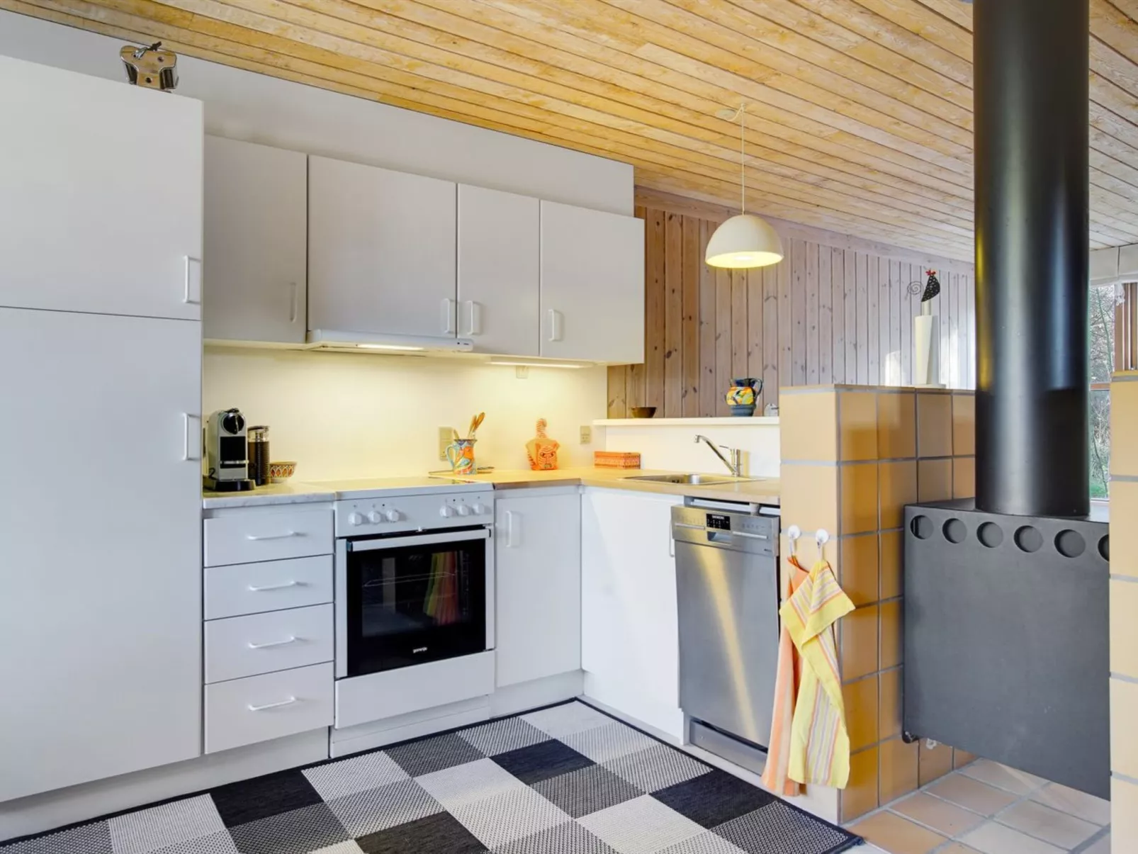 "Robert" - 250m from the sea-Inside