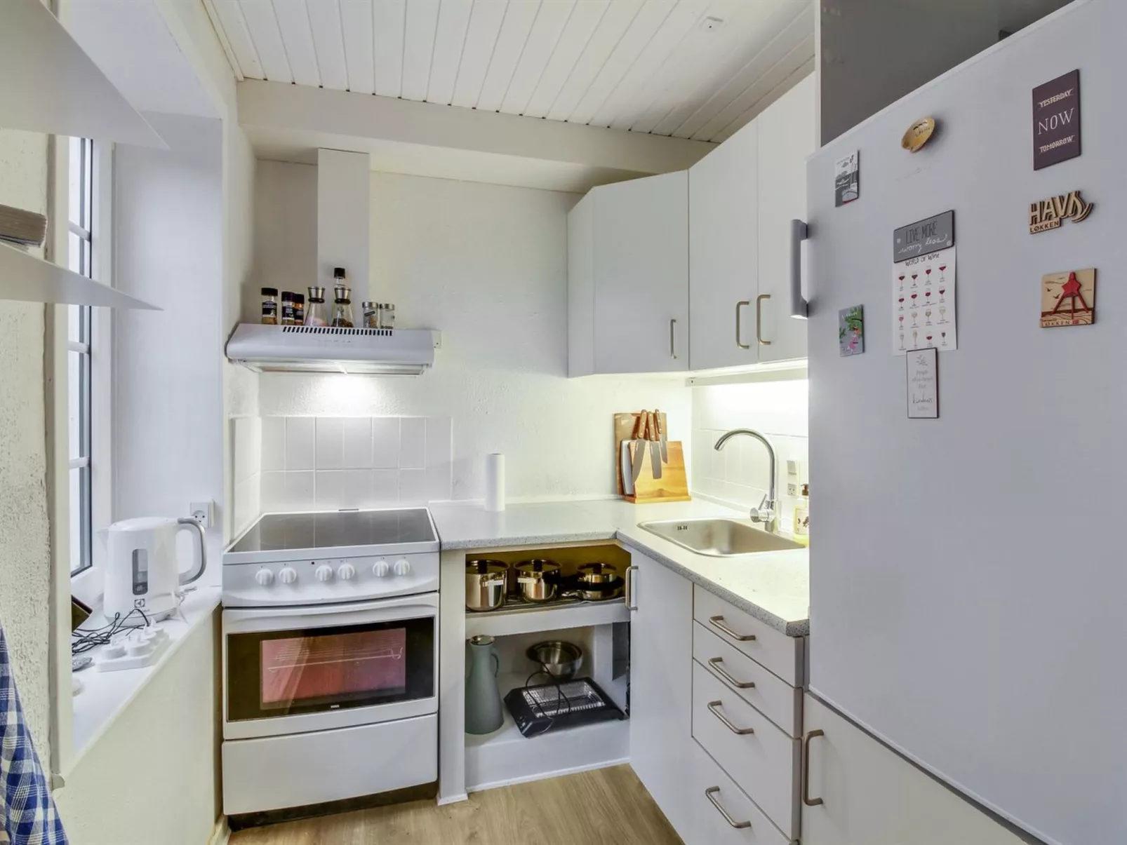 "Ingert" - 250m from the sea-Drinnen