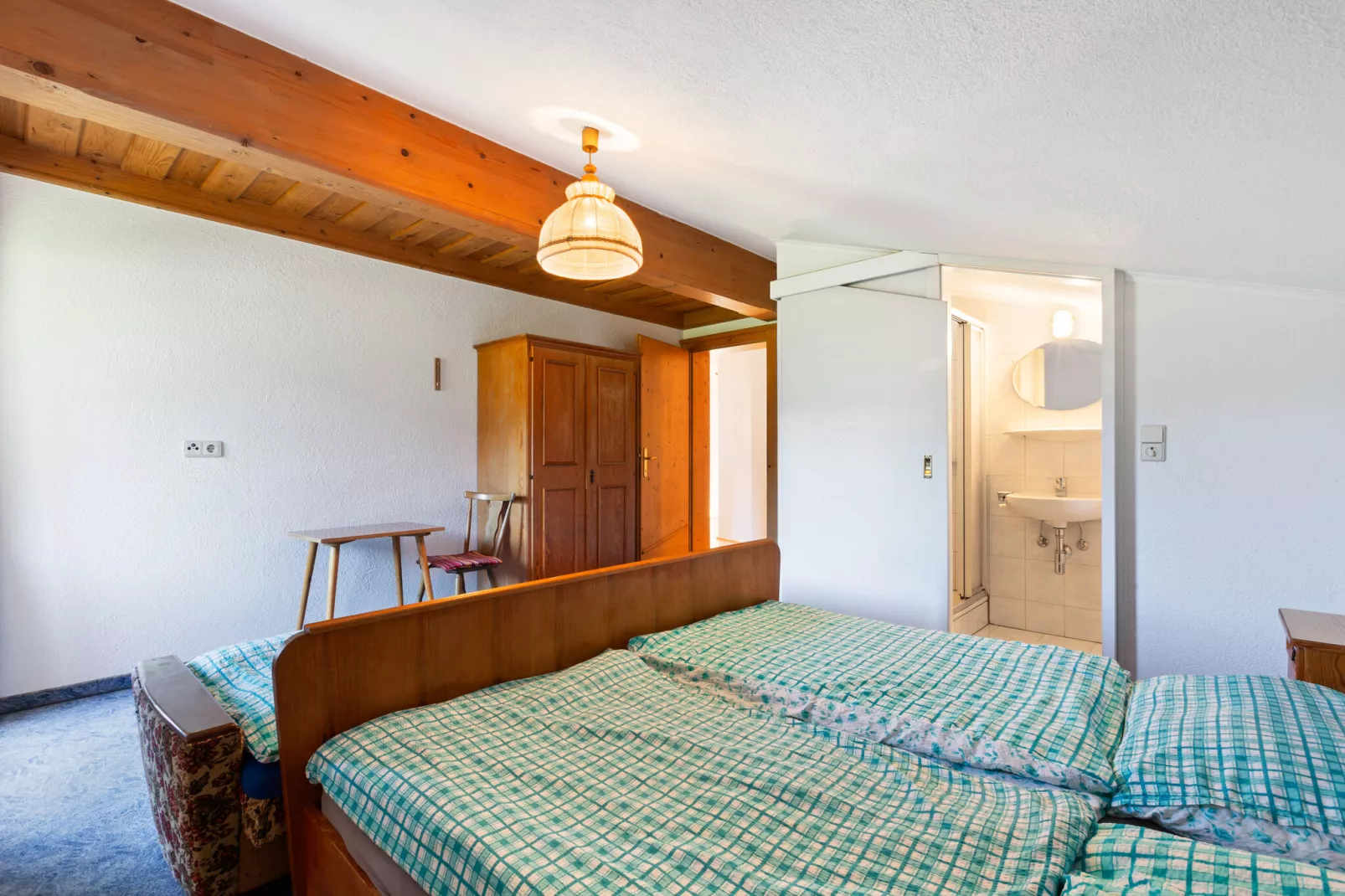 Grünlicher Hof-Bedroom