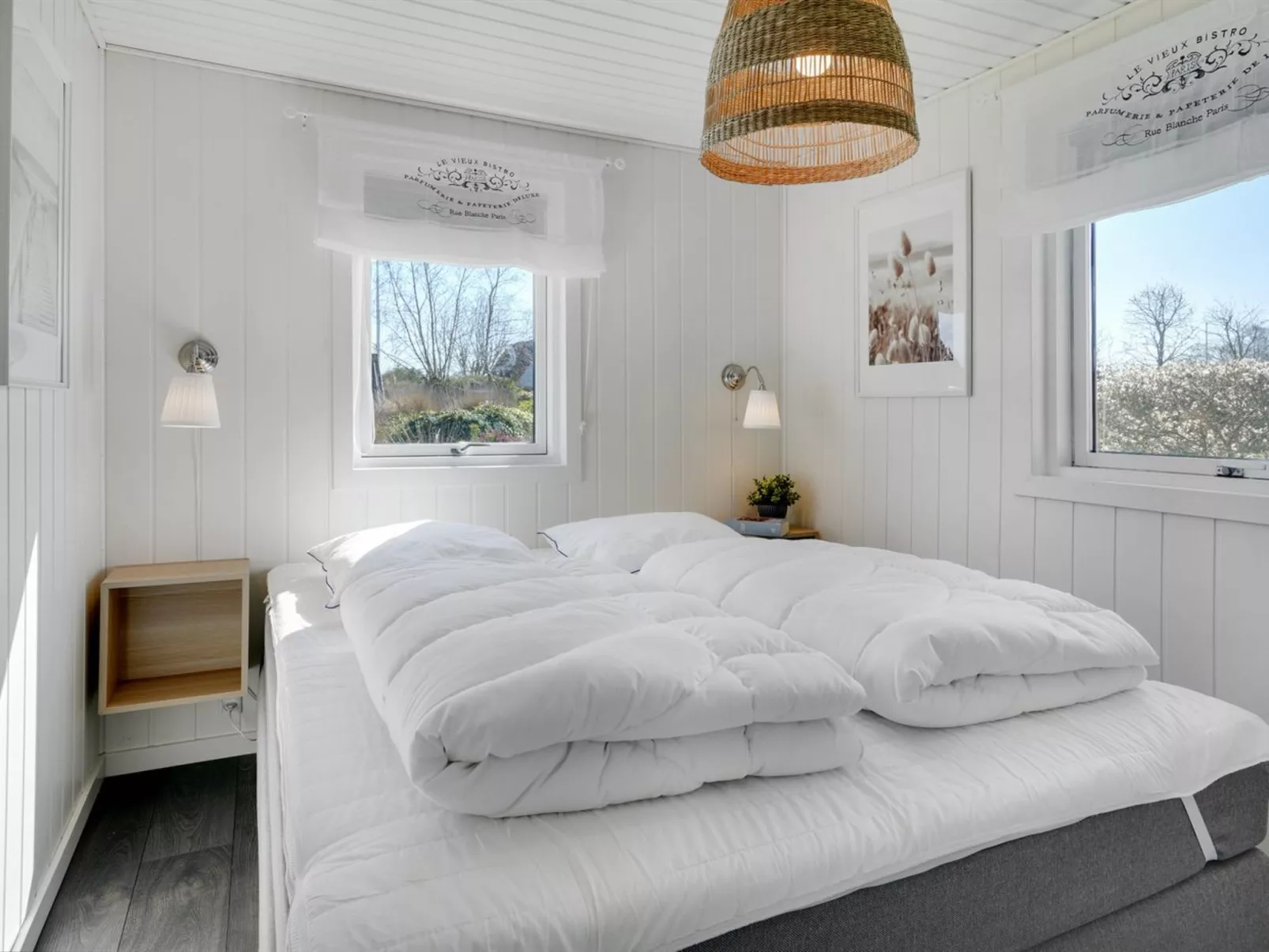 "Sveina" - 600m from the sea-Inside