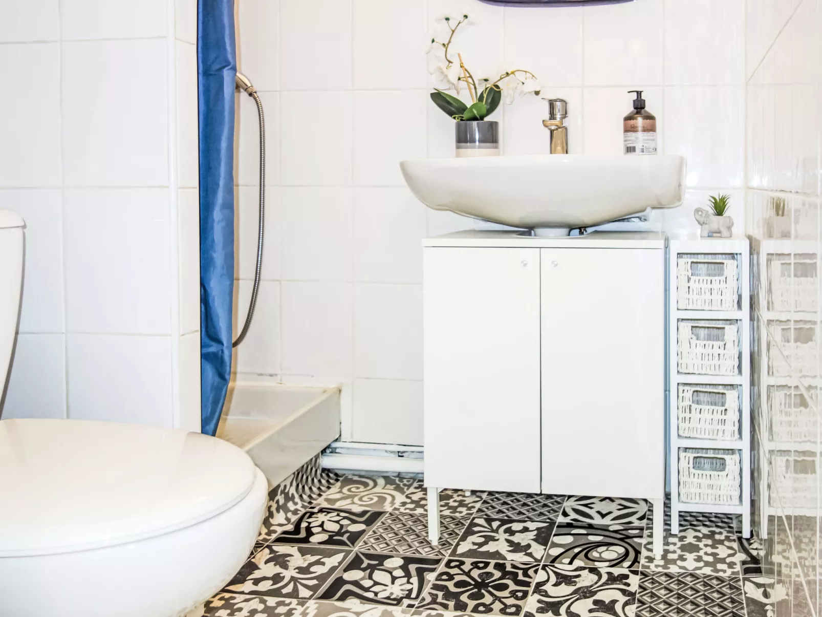 Les Mas de La Mer-Drinnen