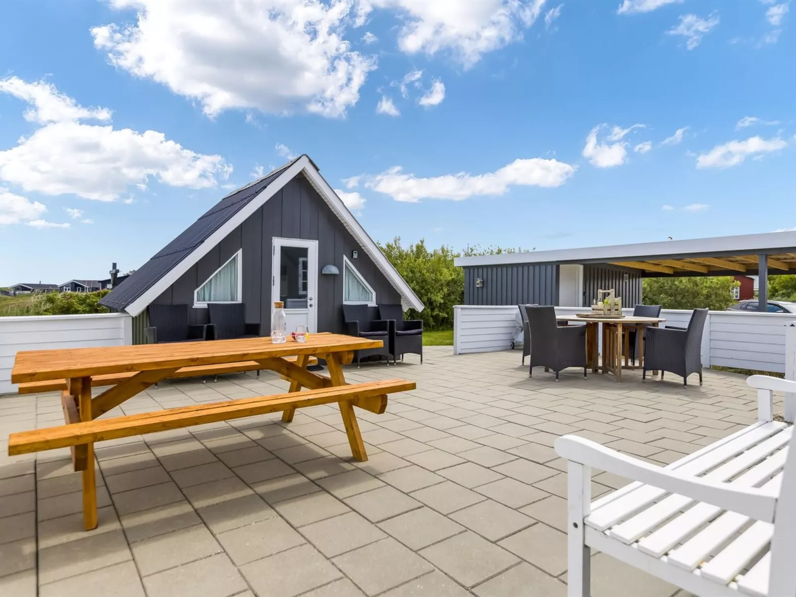 "Mikka" - 450m from the sea-Outside