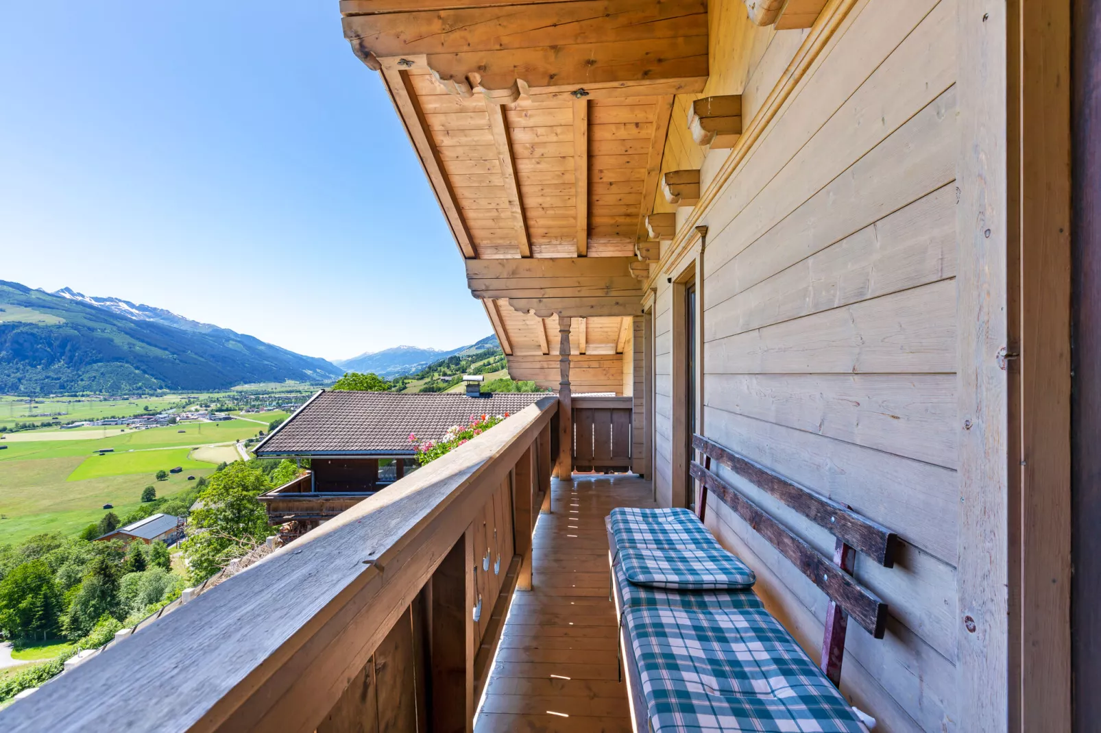 Grünlicher Hof-Terrace balcony