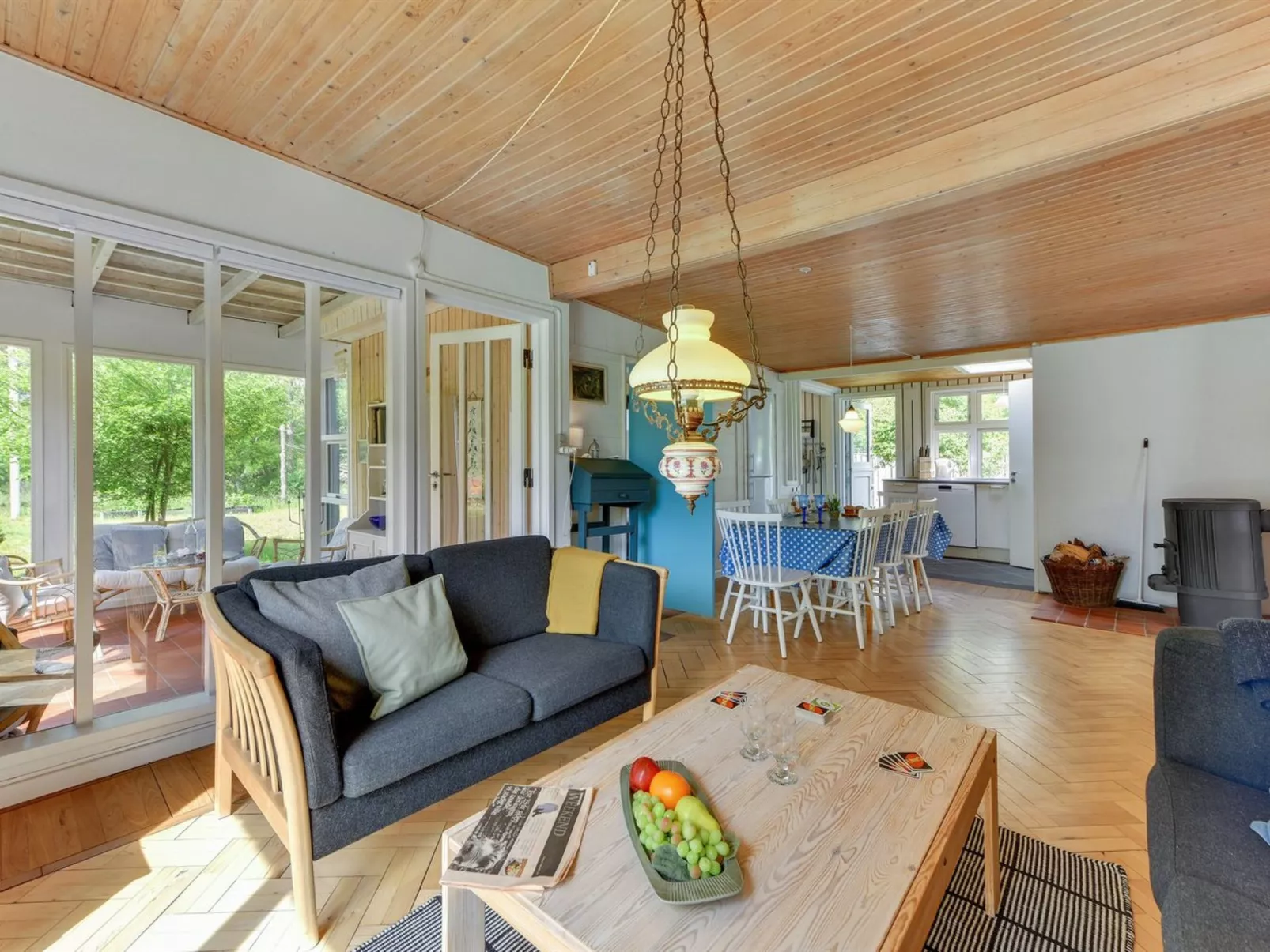 "Sebastian" - 100m to the fjord-Inside