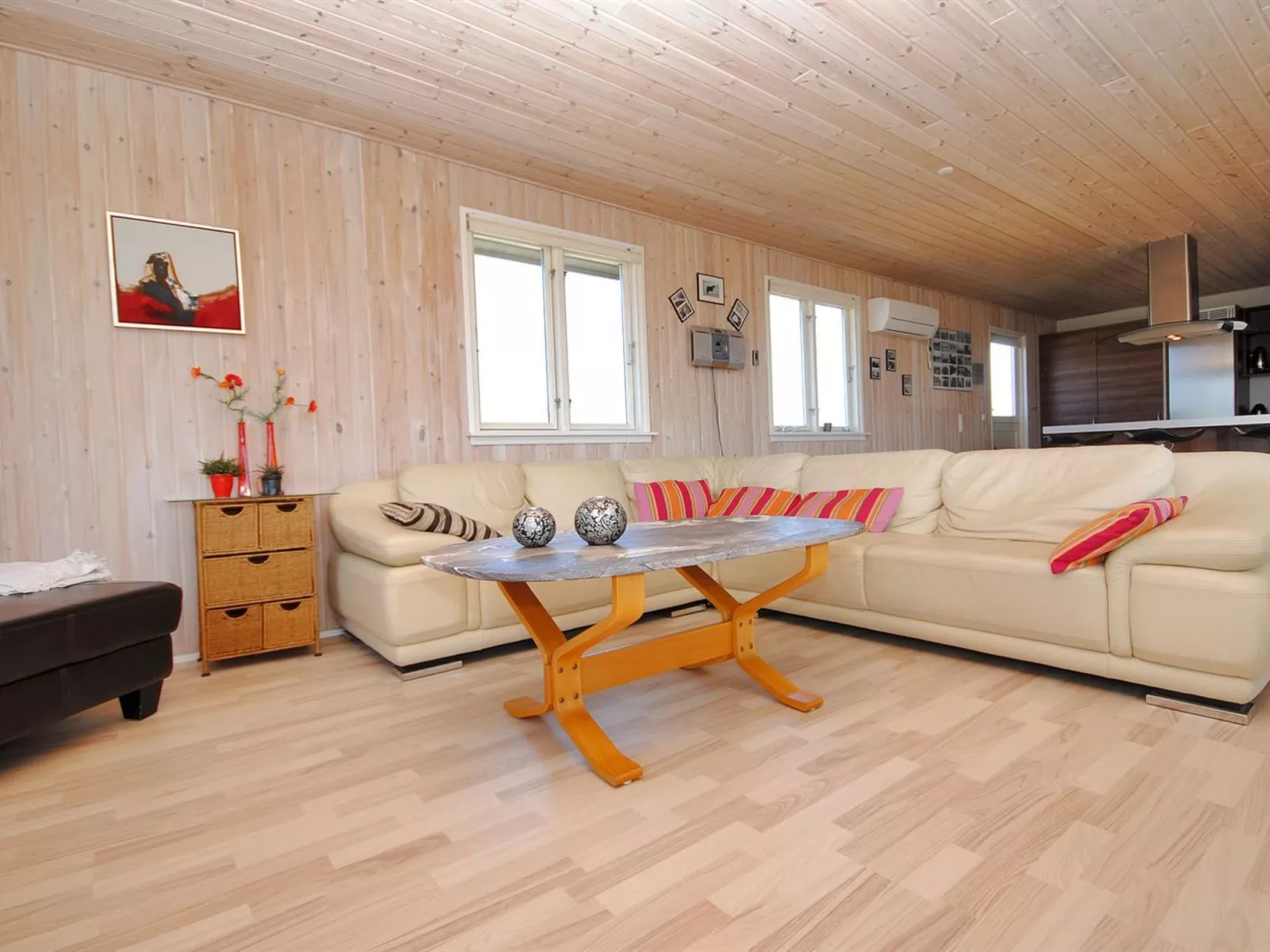 "Ernbiorn" -  from the sea-Inside