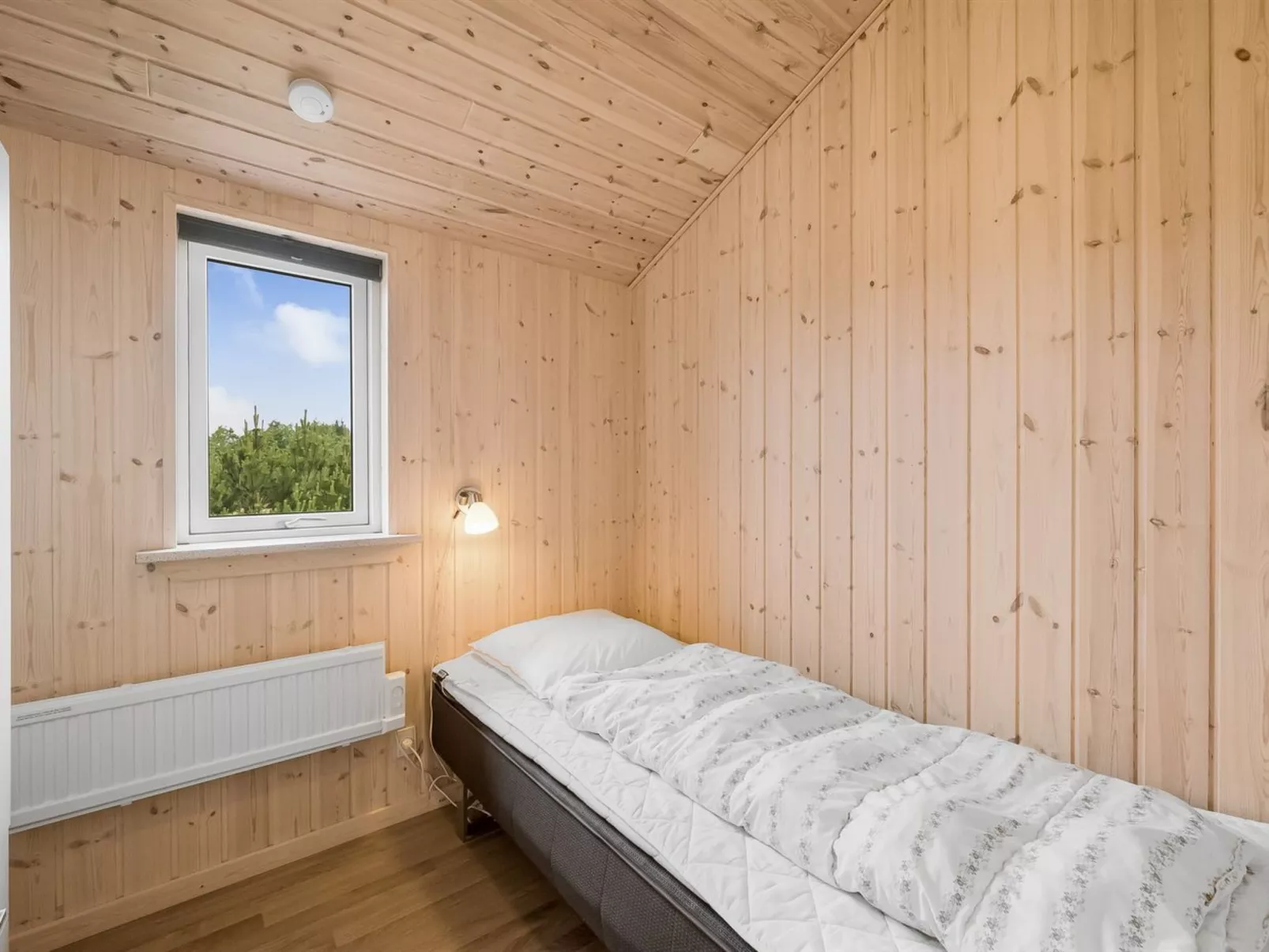 "Clement" - 500m to the fjord-Dedans