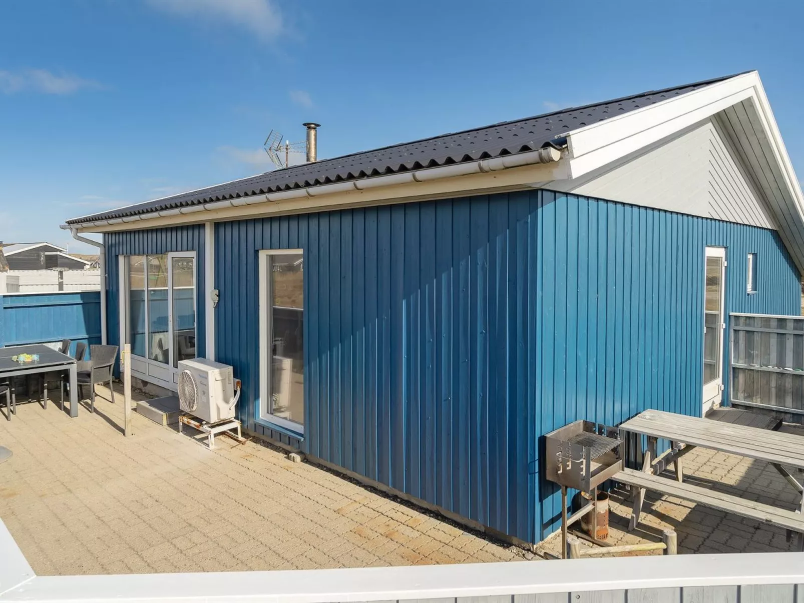 "Soyala" - 400m from the sea-Outside