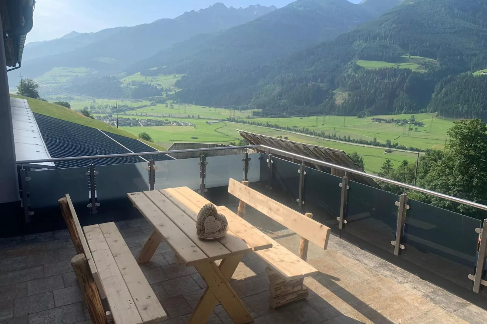 Grünlicher Hof-Terrace balcony