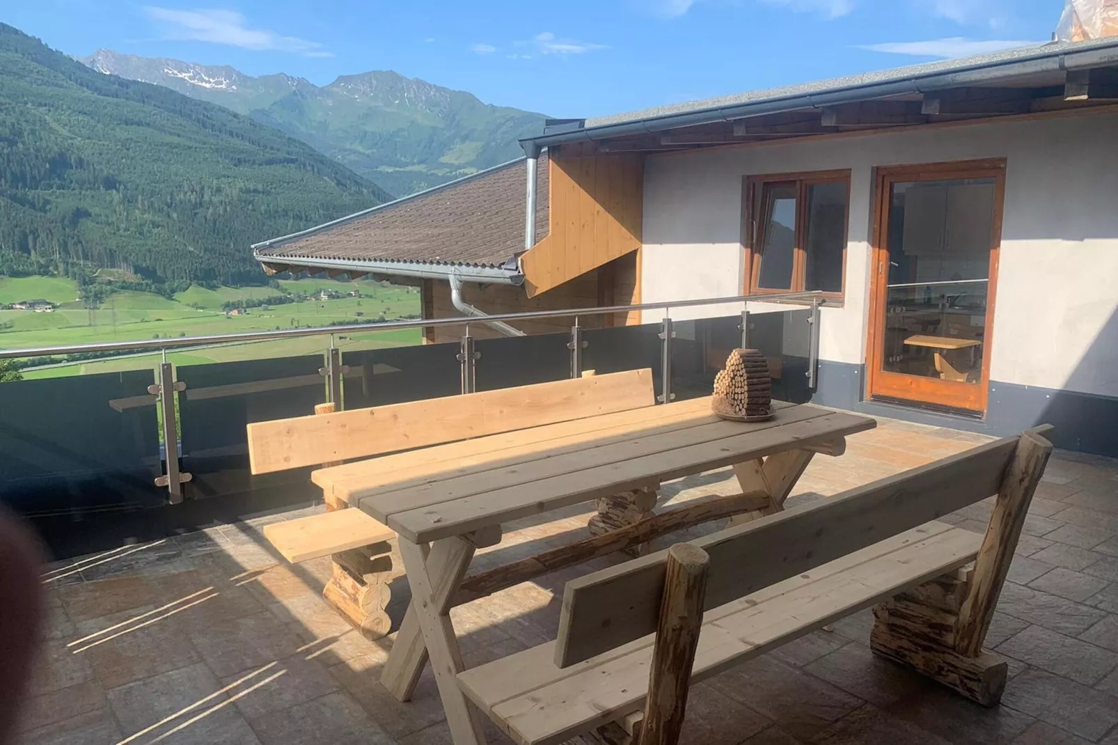Grünlicher Hof-Terrace balcony