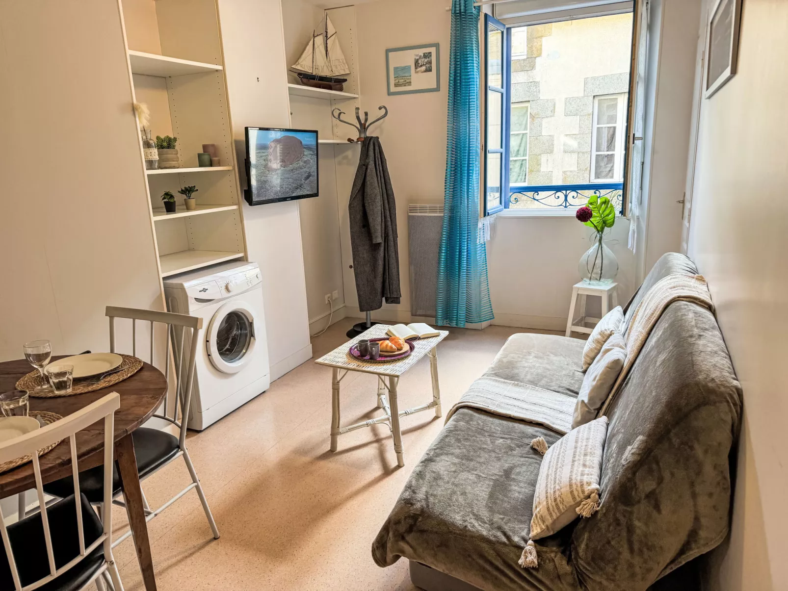 Le Vieux Port-Drinnen