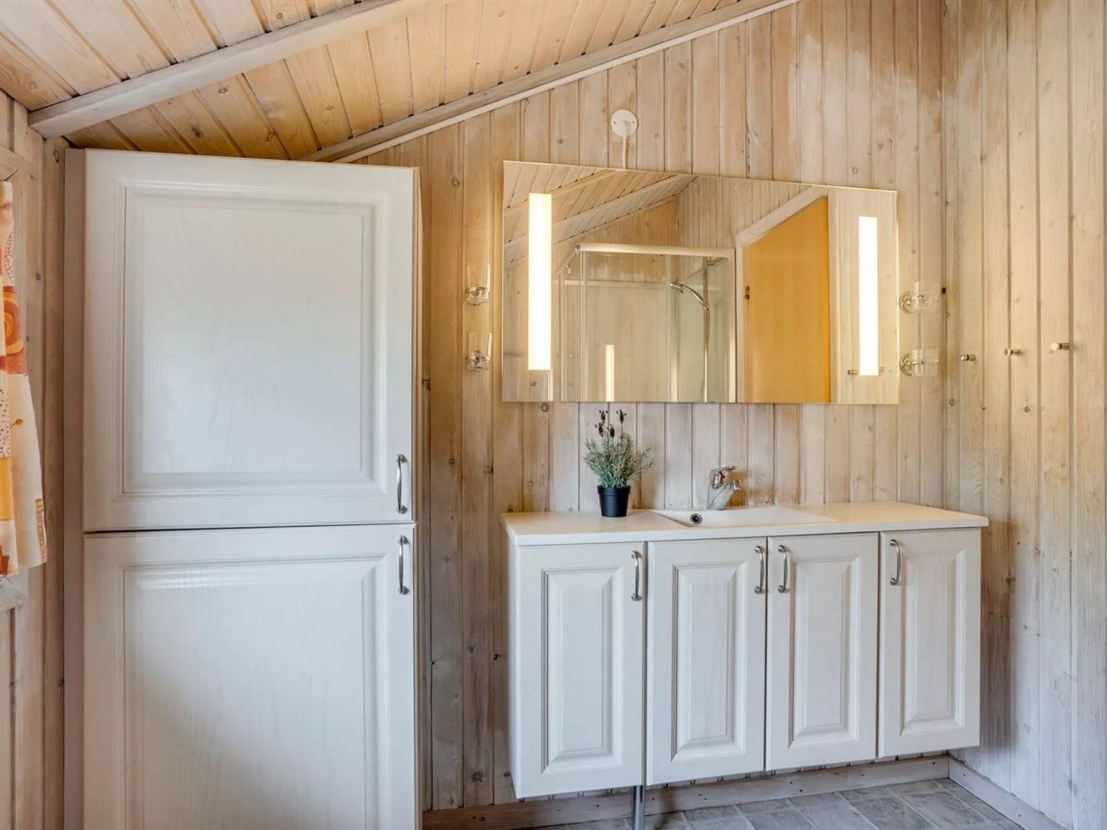 "Arona" - 1.5km from the sea-Inside