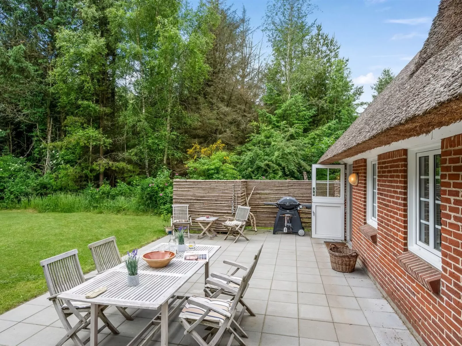 "Alkil" - 1.7km from the sea-Outside