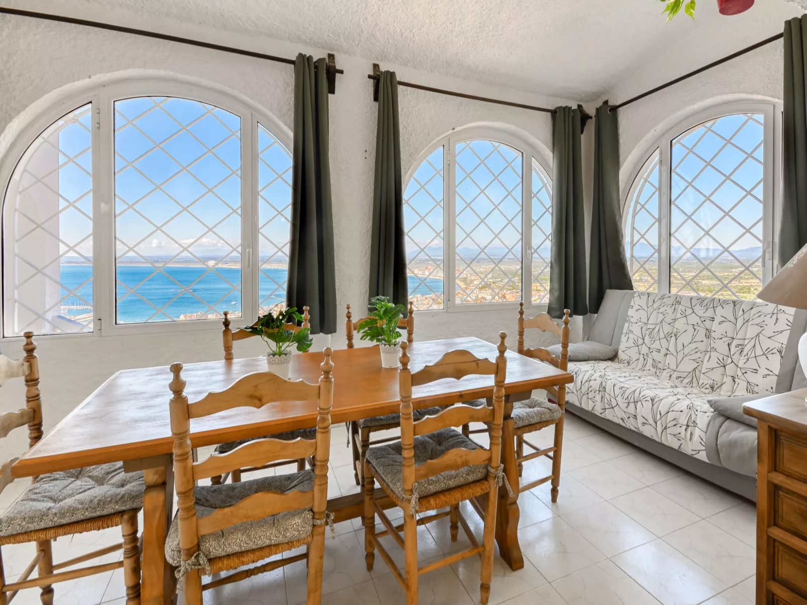 Villa Cecilia-Inside