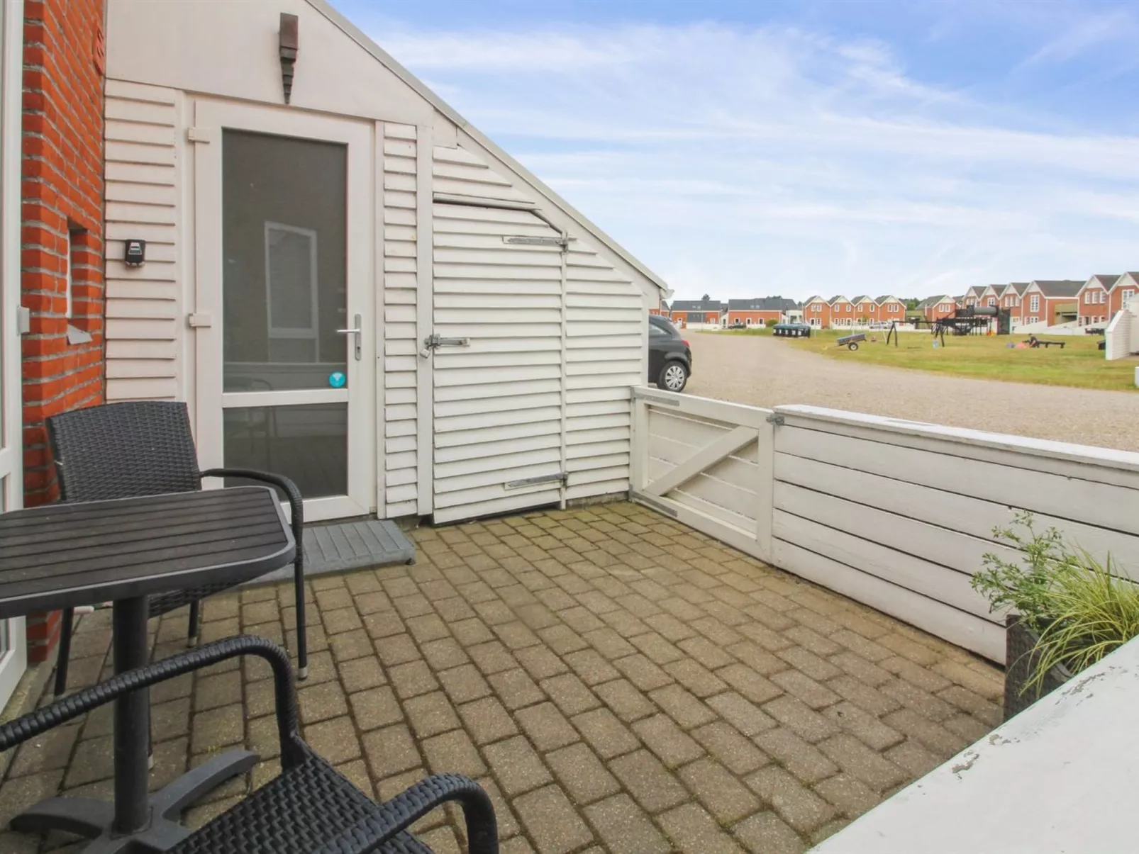 "Femja" - 2.3km from the sea-Outside