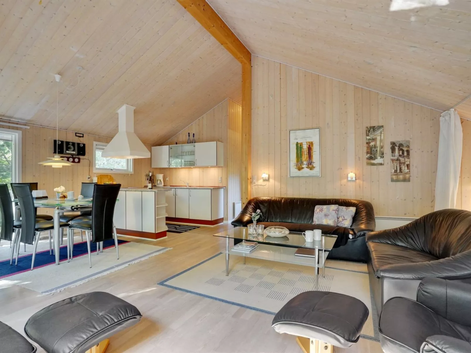 "Jussi" - 3.5km from the sea-Drinnen