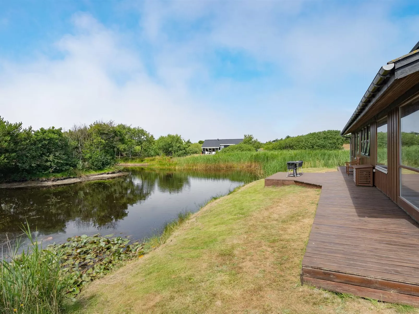 "Frigga" - 400m from the sea-Outside