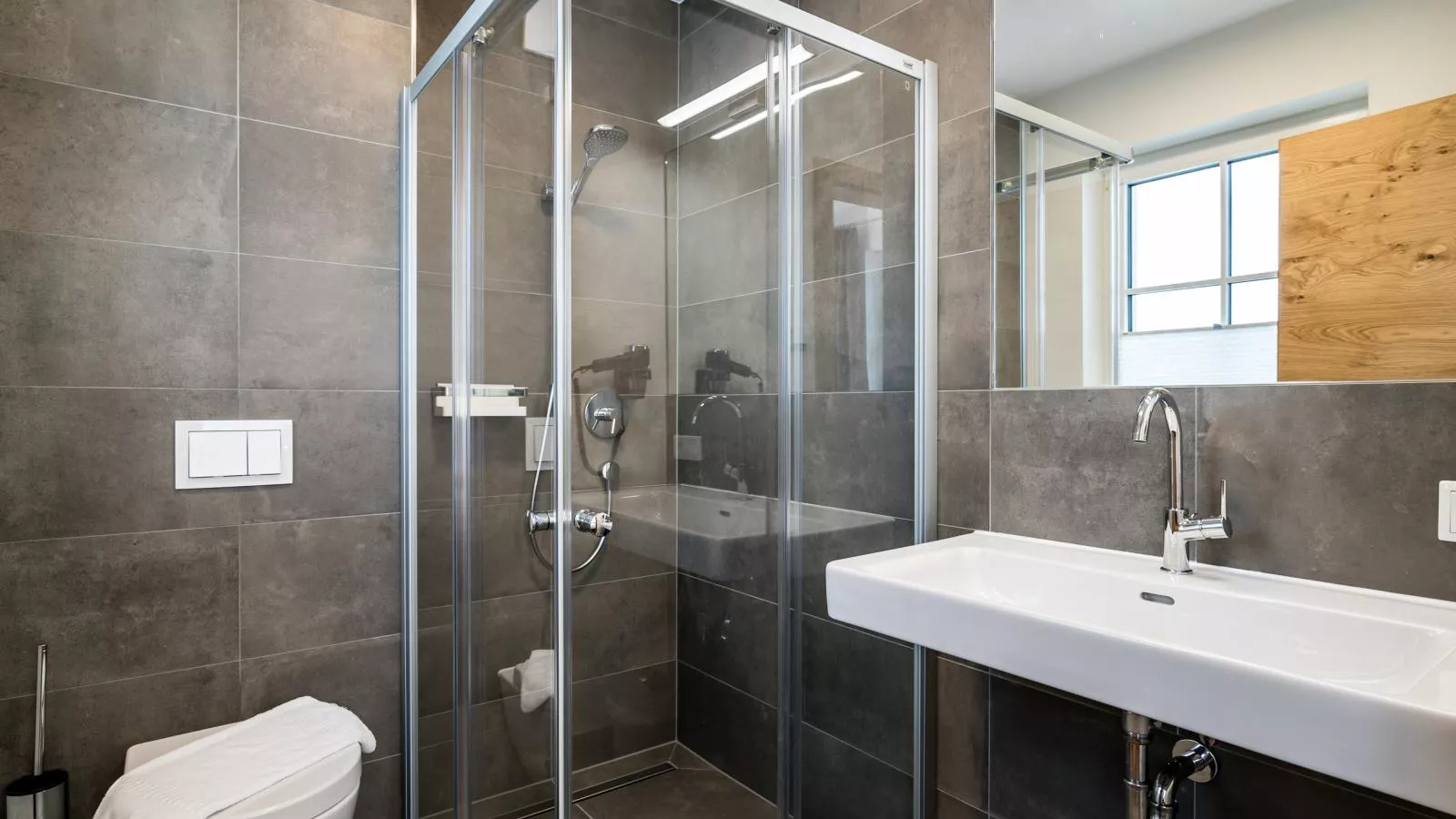 Chalet Lengberg B1-Bathroom