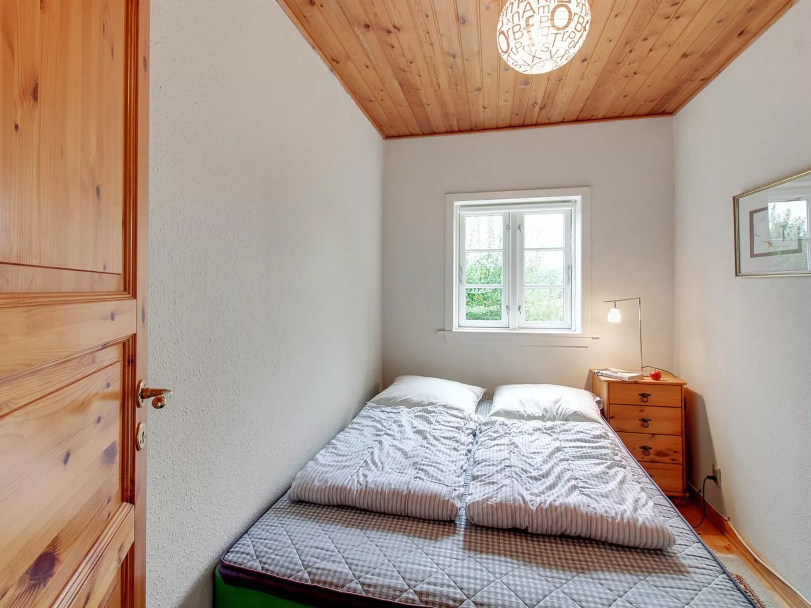 "Kristine" - 4km from the sea-Inside